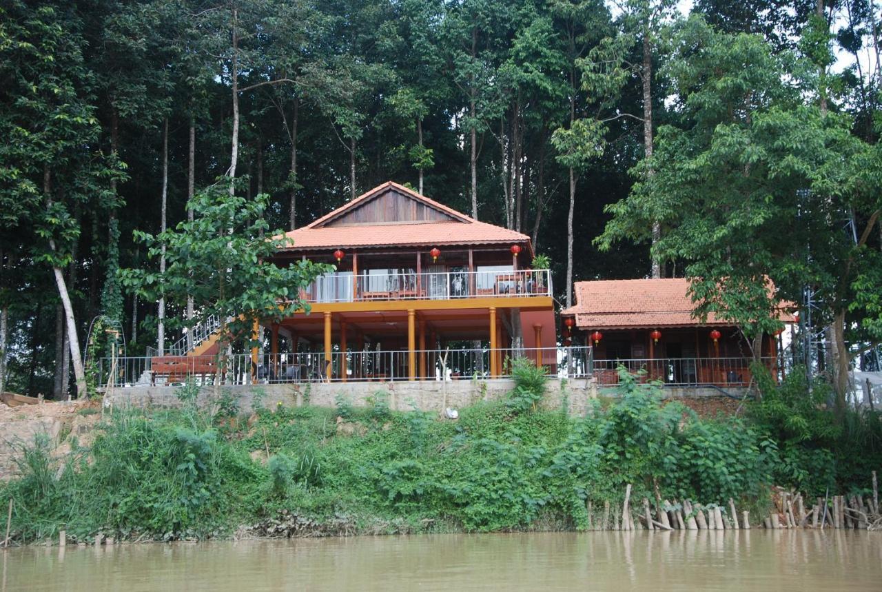 Cat Tien Riverside Exterior foto